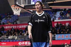 女篮四强邀请赛次日综述：山东大胜江苏夺冠 上海一分险胜广东