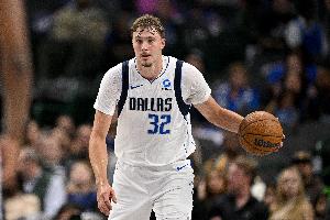 文胖:弗拉格接连两场表现胜过字母哥&亚历山大 两人合计4座MVP